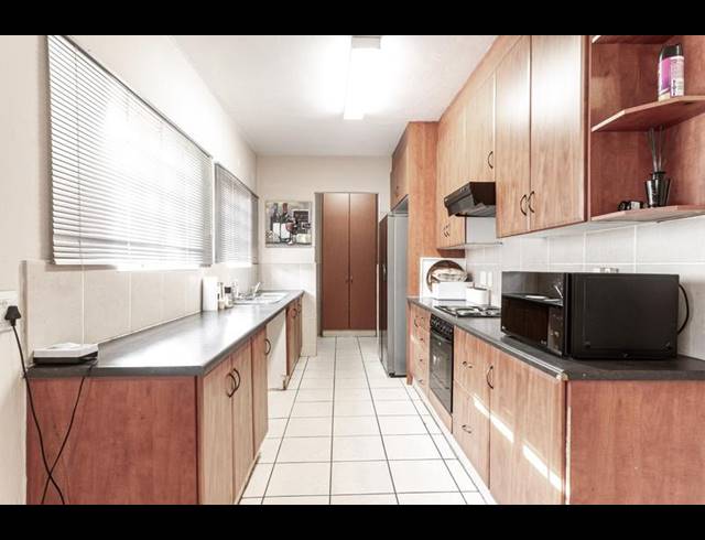 3 BEDROOM CLUSTER FOR SALE IN THE HILL